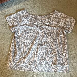 Maurices Gray Leopard Print Short Sleeve Top